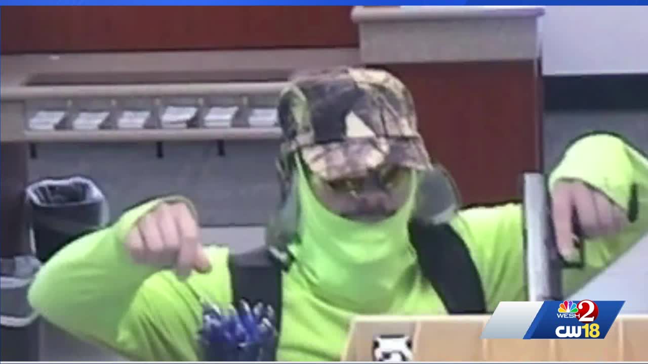 Kissimmee police seek help identifying armed robbery suspect