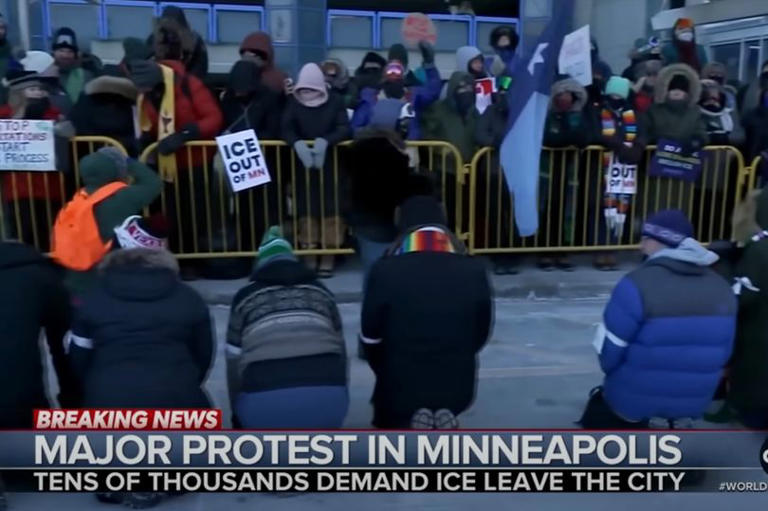 ABC fans declare 'we are with you' as David Muir drops 'brave' breaking ...