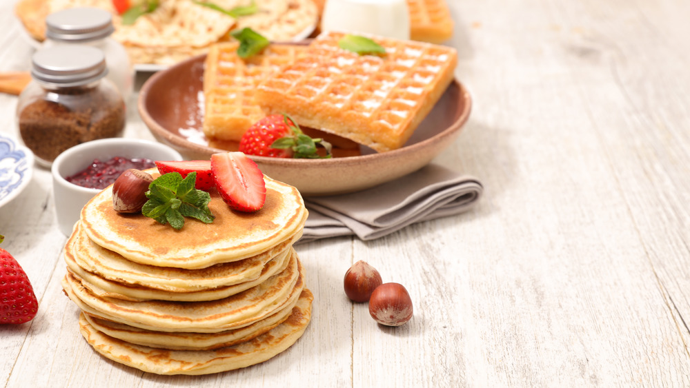 7 breakfast foods you should eat and 7 to avoid