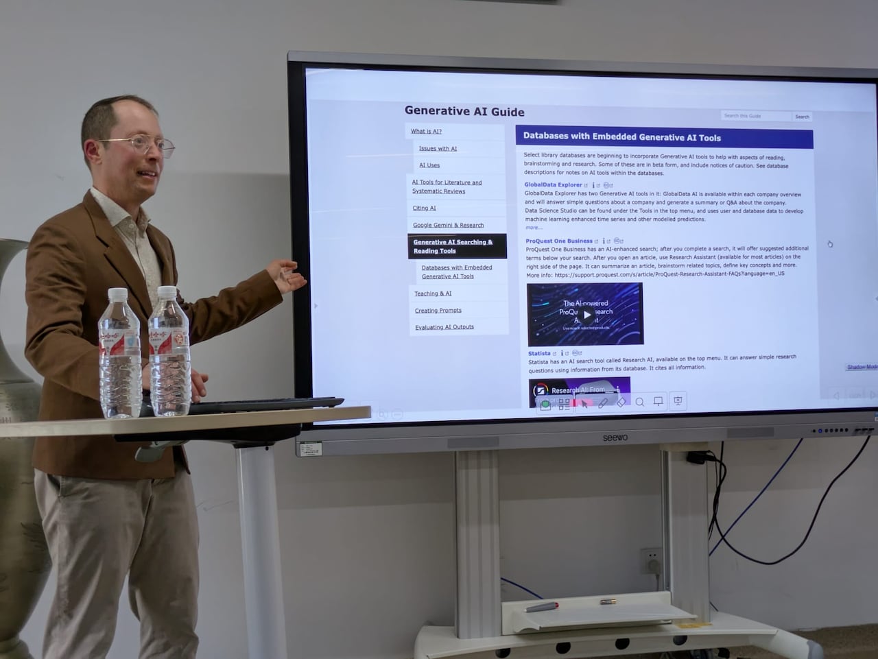 Are librarians the key for teaching AI literacy?