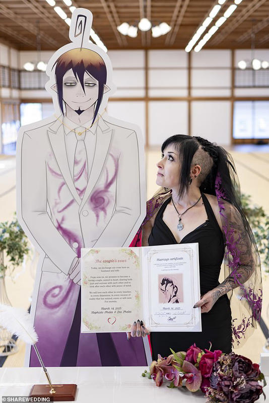 Dis, a 34-year-old Australian working in applied sciences, said she fell in love with her fictional partner in 2011. Photo courtesy of Dis and Share Wedding