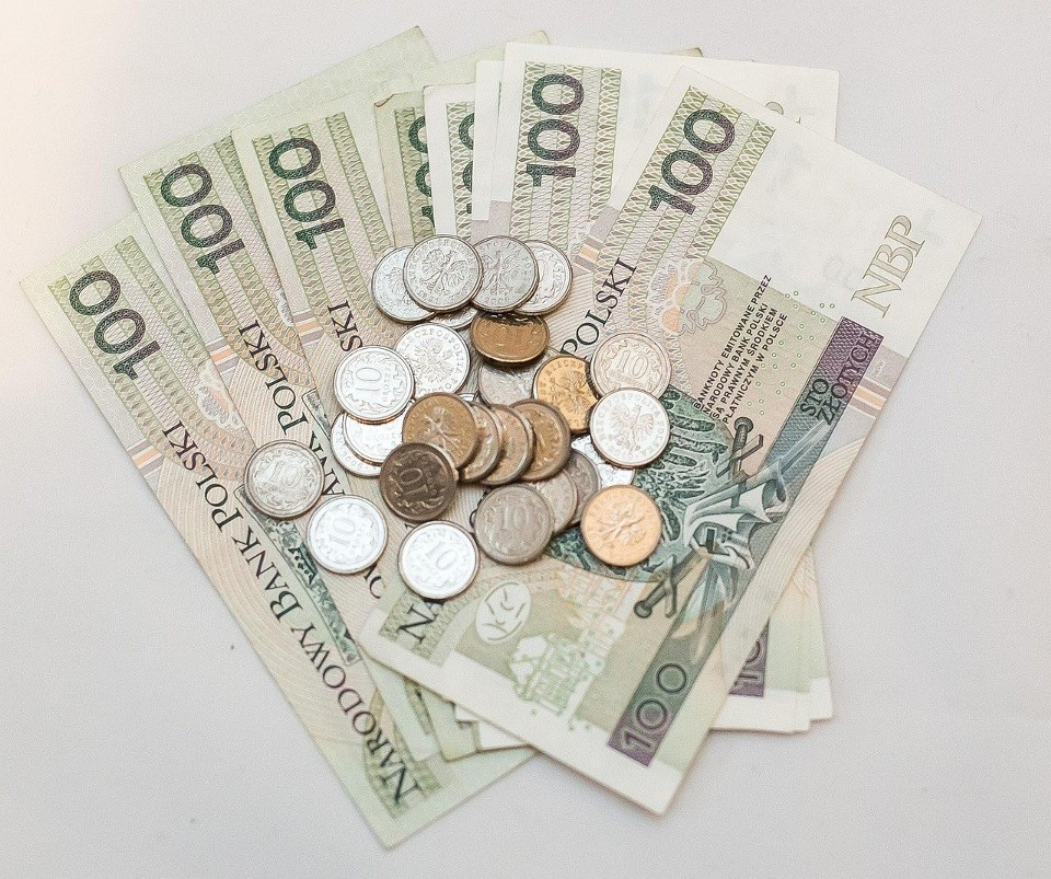 Oto pensja minimalna w 2027 roku. Czy zostanie przekroczona granica 5 ...