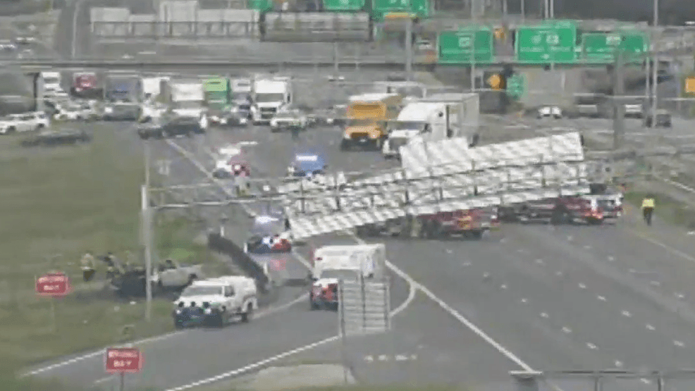 Exclusive video: Crash shut down highway near I-35 North and New ...