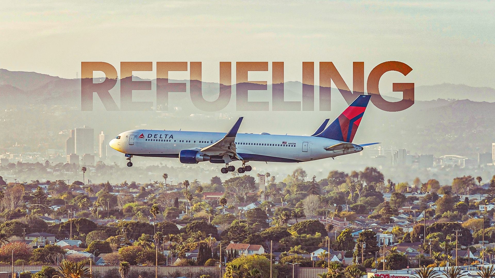 How many hours can a Boeing 767 fly without refueling?