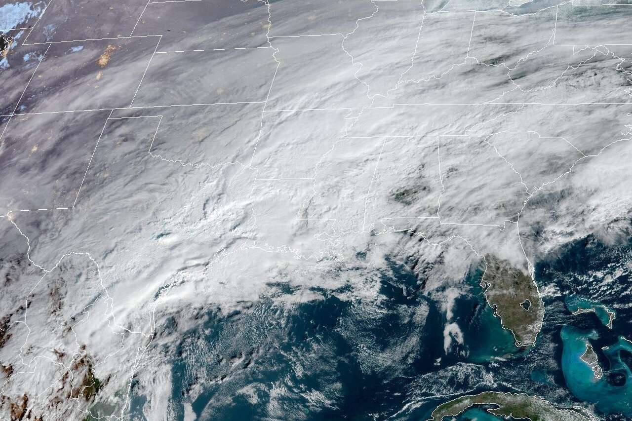 Houston faces higher ice risk as winter storm forecast shifts Saturday
