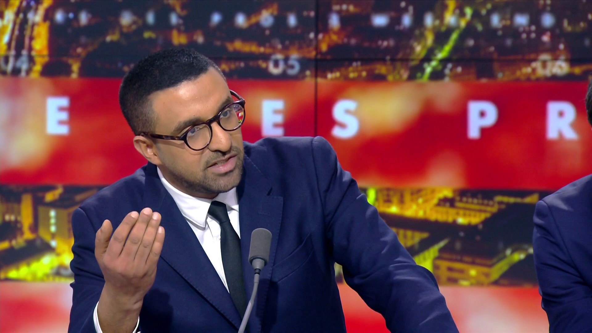 Amine El Khatmi pointe du doigt un « deux poids, deux mesures