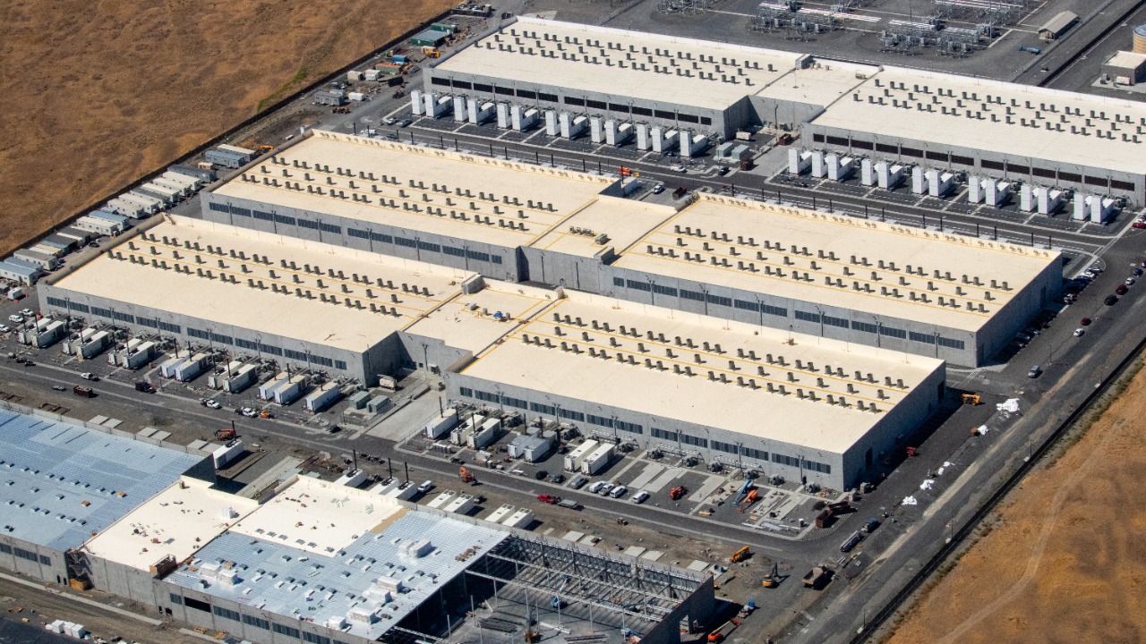 Ohio town outraged as huge Amazon power plant near school okayed with ...