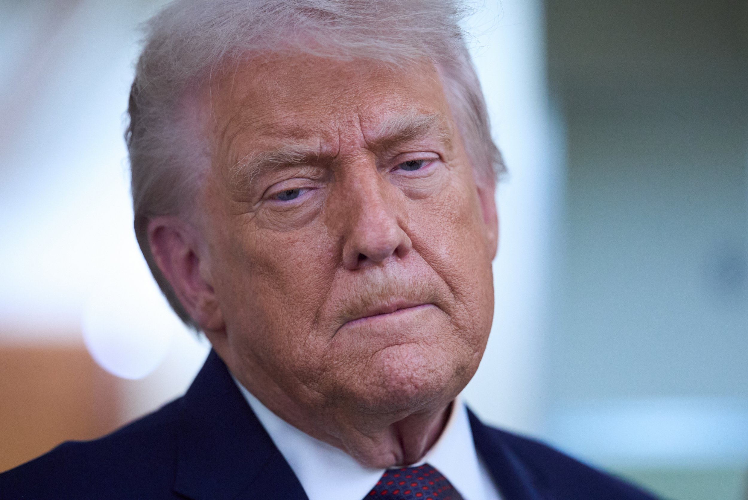 Trump praises 'brave' UK troops amid controversy