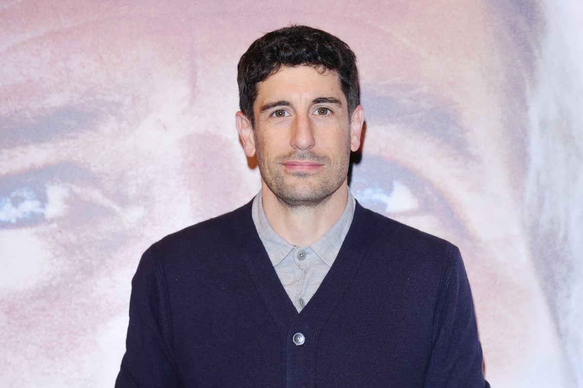 Jason Biggs showed his son the infamous American Pie scene