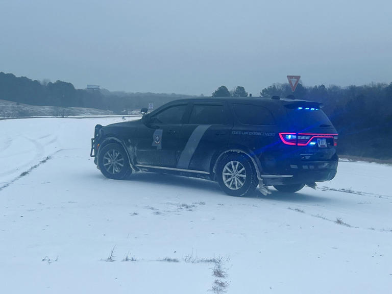 Icy conditions reported in Mississippi as winter weather pushes through ...