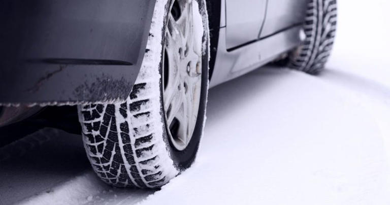 Tips: What to do if your car gets stuck in snow