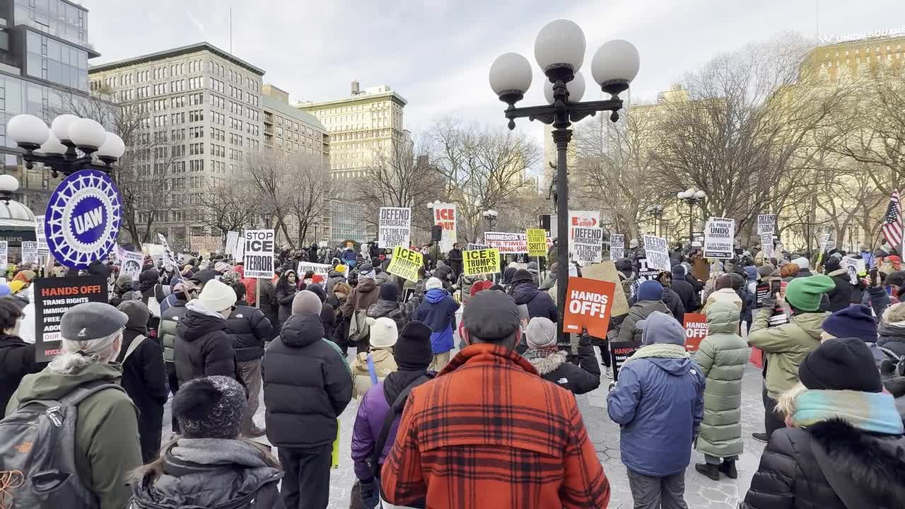 New York: Demonstrators gather to decry fatal ICE shooting in Minneapolis