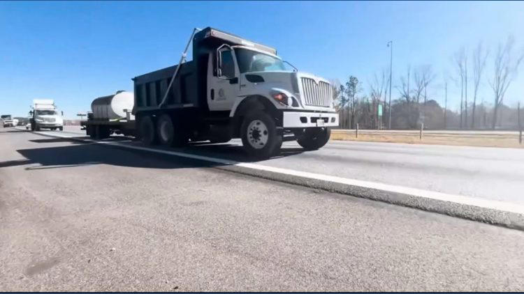 ALDOT crews treat roads as winter storm moves through northern Alabama