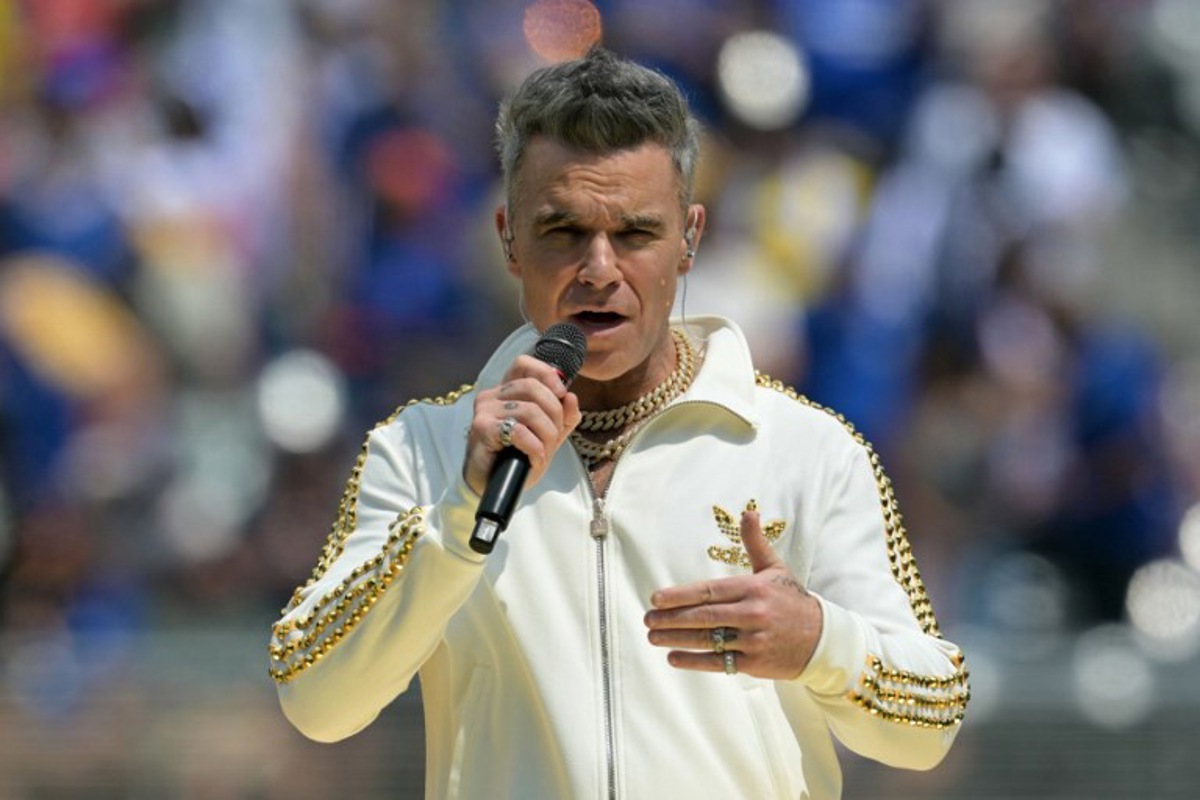 Robbie Williams stoot The Beatles van de Britse hitparadetroon