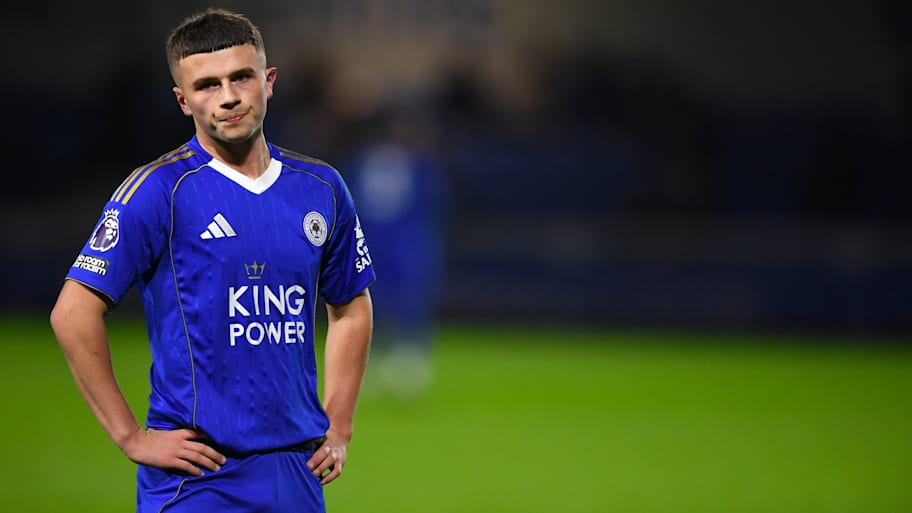 Ex-Foxes defender returning to PL amid Jake Evans Leicester exit?<br>