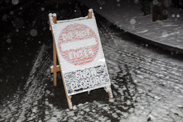 What roads are closed in Monroe, Ouachita Parish due to winter storm?