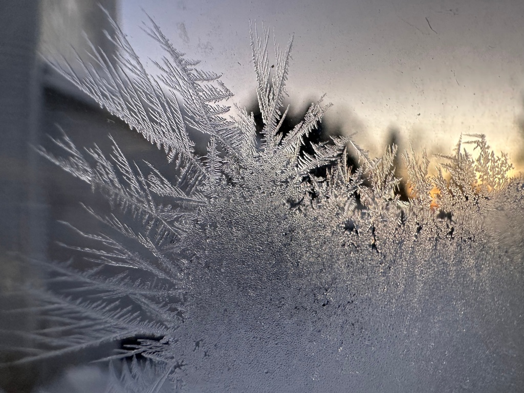 More than 10,000 flights canceled as major winter storm bears down ...