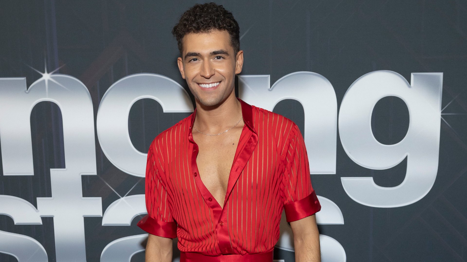 Why Ezra Sosa had 'a breakdown' in the middle of 1st show on 'DWTS' tour
