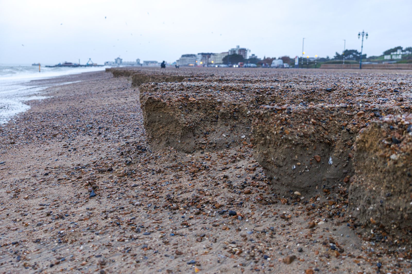 Intriguing mini 'cliffs' of shingle left on Southsea Beach as new sea ...