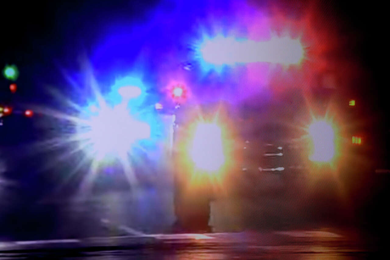 20-car pileup reported on I-10 in Hill Country amid icy Texas storm<br>