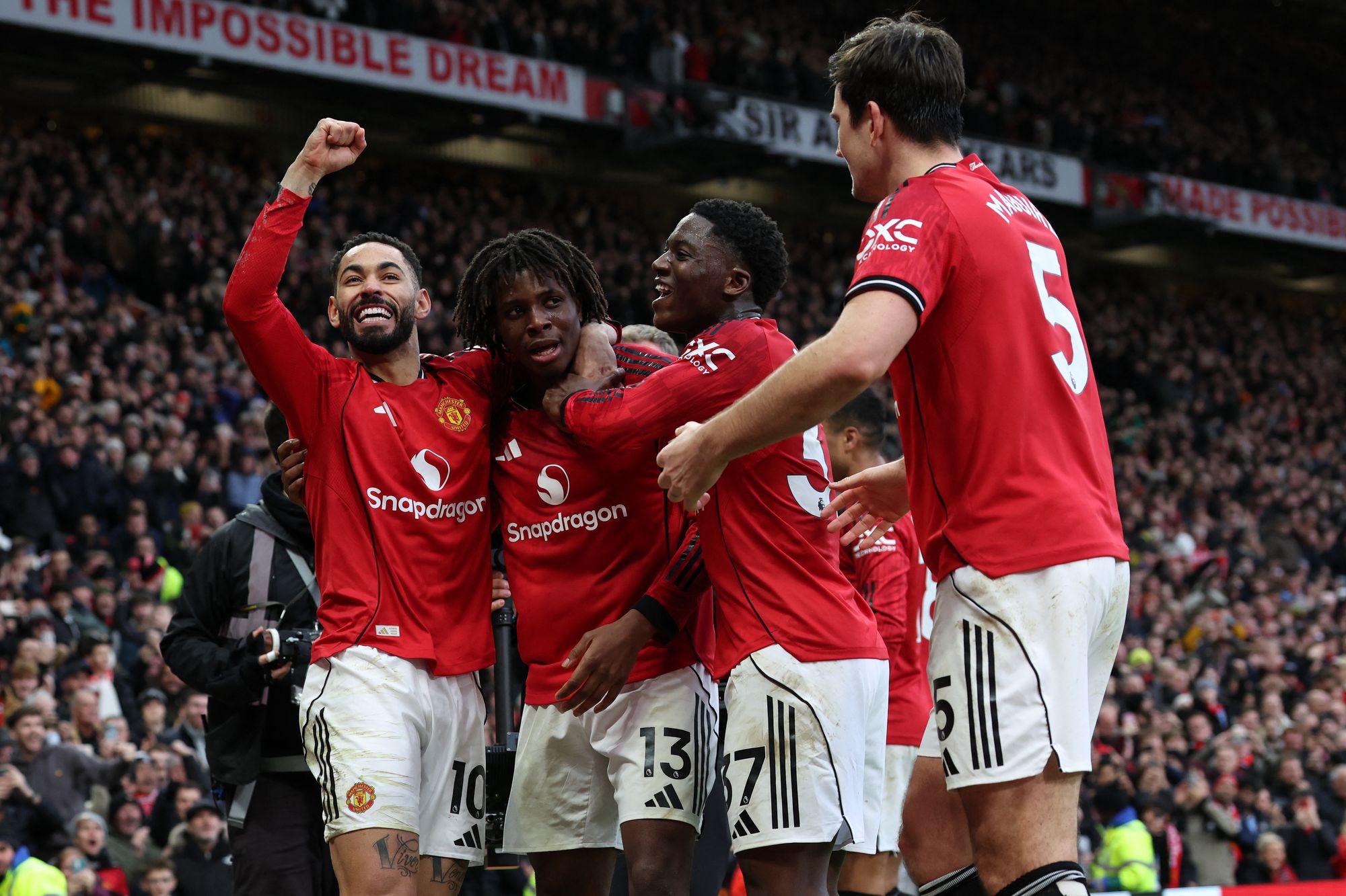 Multibillion-pound masterplan for Old Trafford includes new 100,000 ...