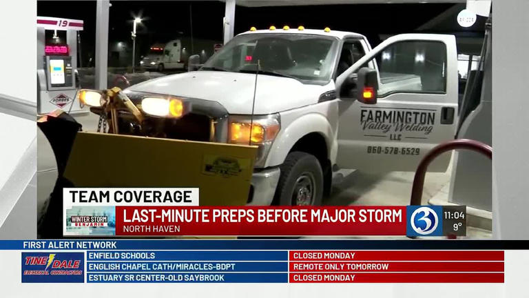 Residents stock up, plow crews prepare as winter storm Benjamin approaches