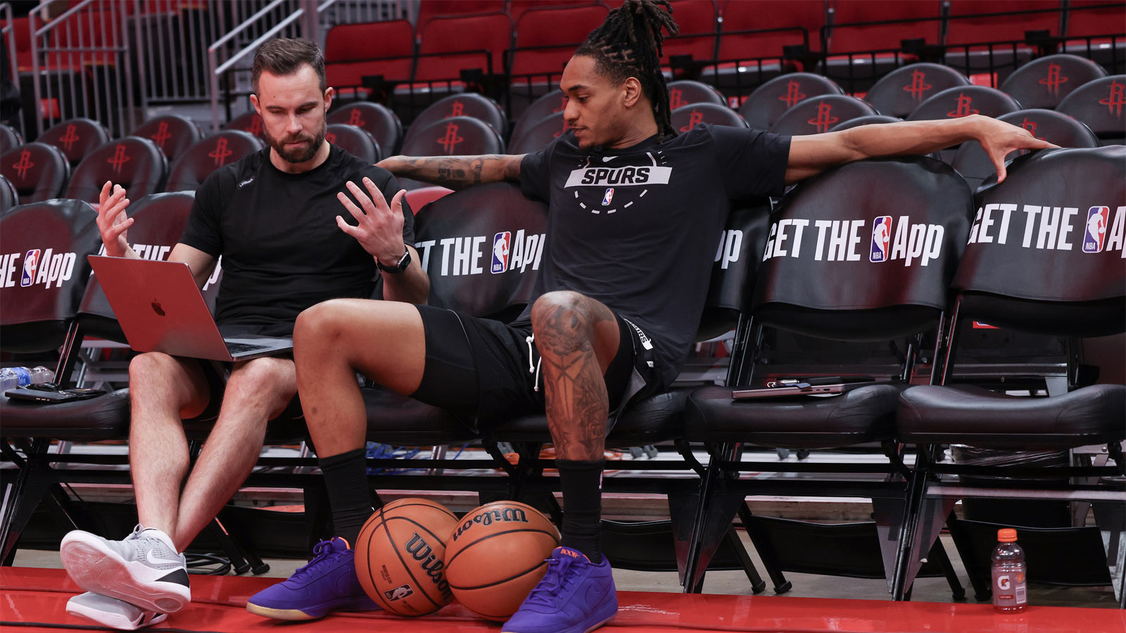 Devin Vassell says he’ll return for next Spurs game after nearly four-week absence<br>