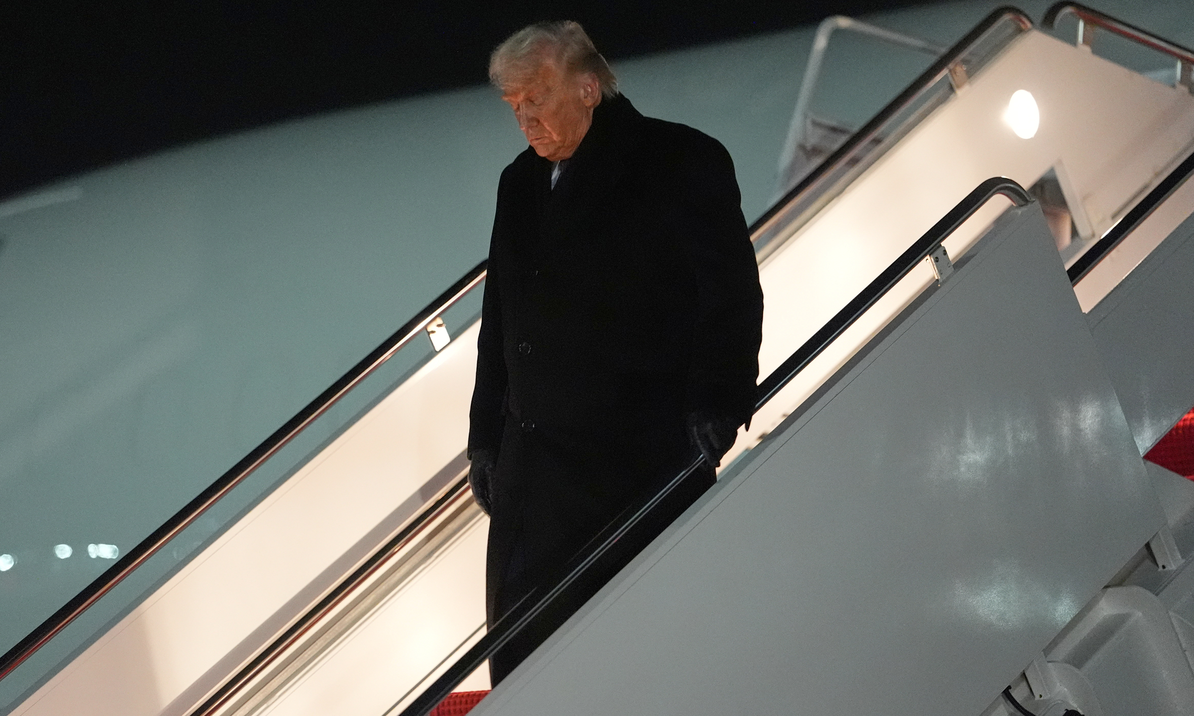 Ông Trump ca ngợi binh sĩ Anh tại Afghanistan sau khi hứng chỉ trích