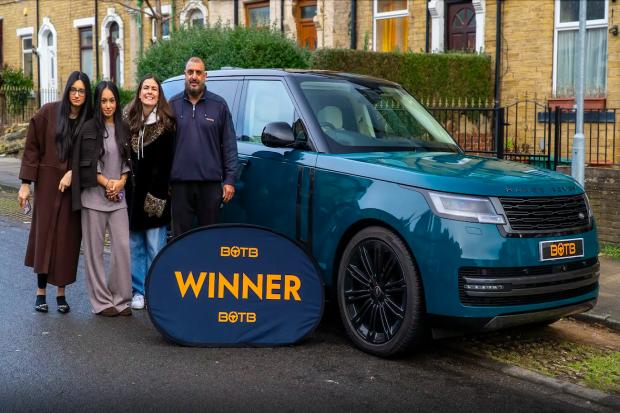 Bradford dad shocked after winning beautiful £79,000 Range Rover