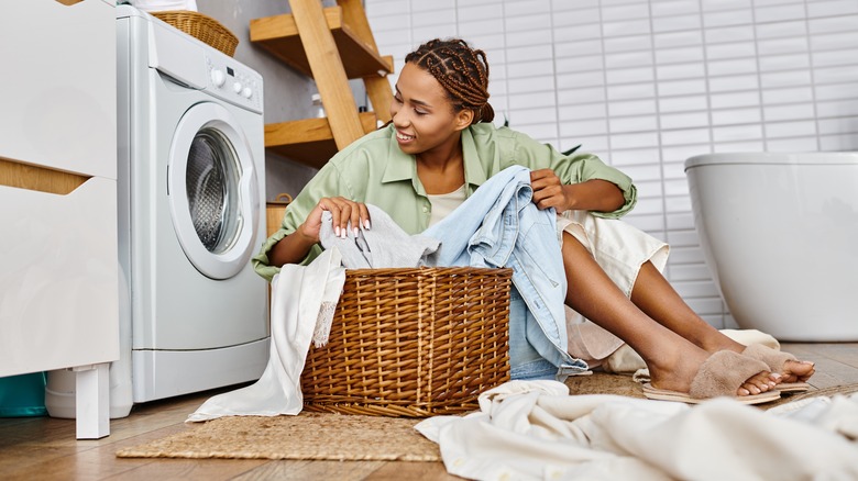 Homeowner's hilarious laundry room hack that keeps her organized: 'Evil ...