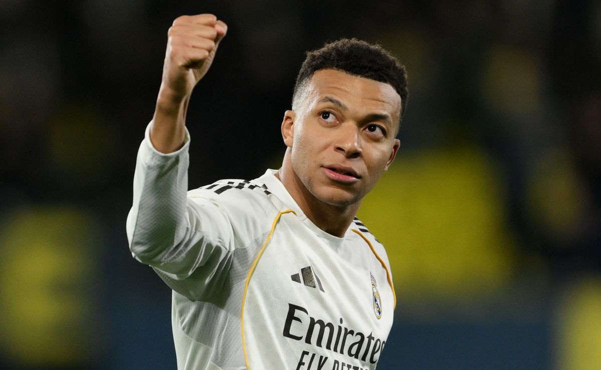 Kylian Mbappé joins Messi and Ronaldo as sixth player to score 20 goals ...