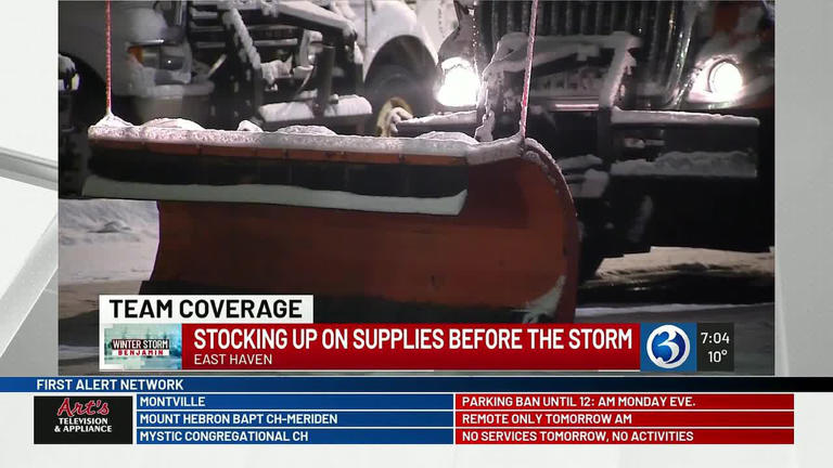 Residents stock up, plow crews prepare as winter storm Benjamin approaches