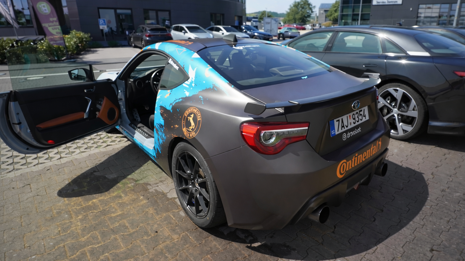 Subaru BRZ tackles challenging race circuit