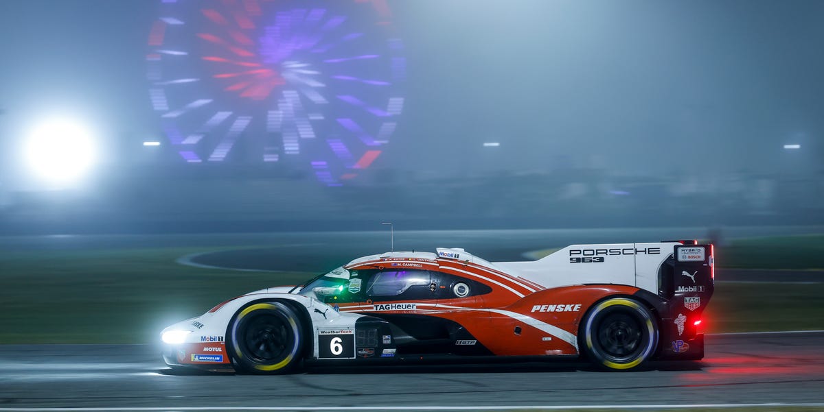 Porsche dominates fog-slowed Daytona through 18 hours