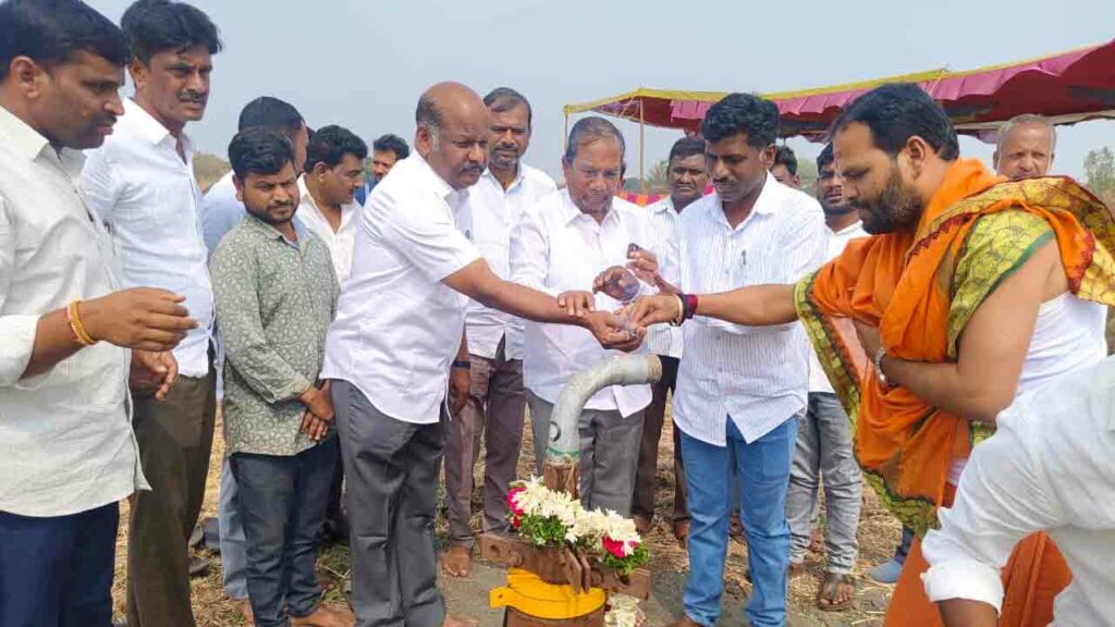 MLA Manik rao | ఎమ్మెల్యే మాణిక్‌రావు చొరవతో తాగునీటి గోస తీరే.. బుడుగ ...