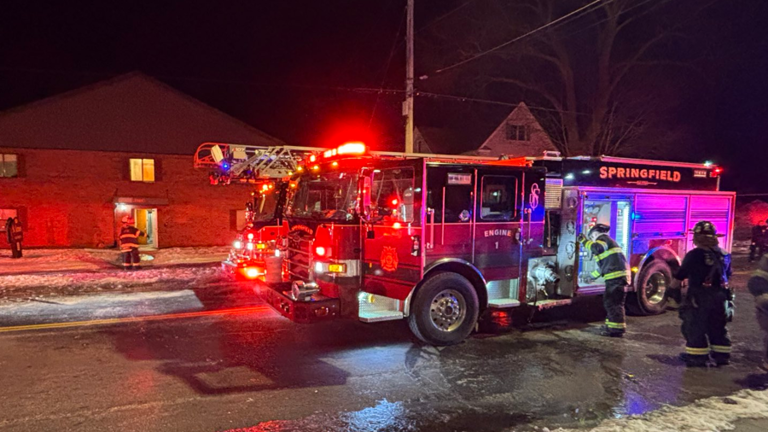 Springfield crews battle St. James Avenue apartment fire
