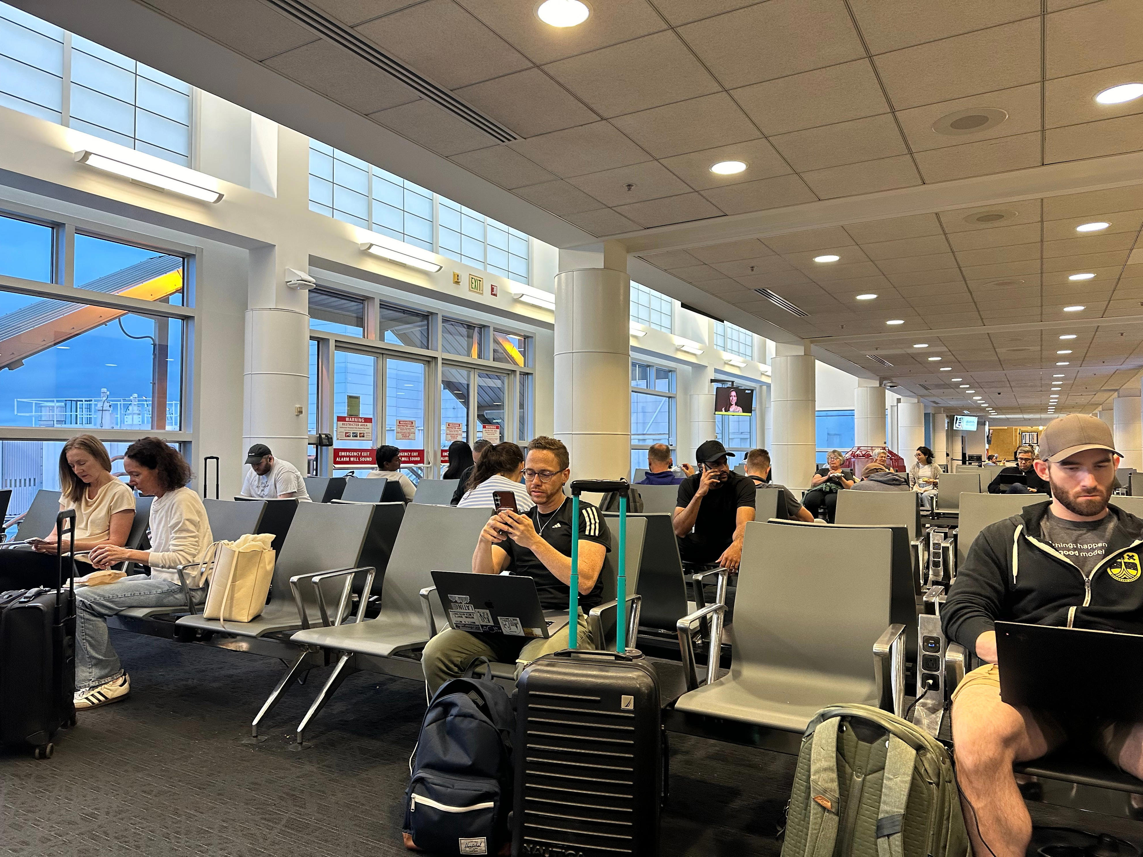 Workers are prioritizing travel amid high rates of burnout<br><br>