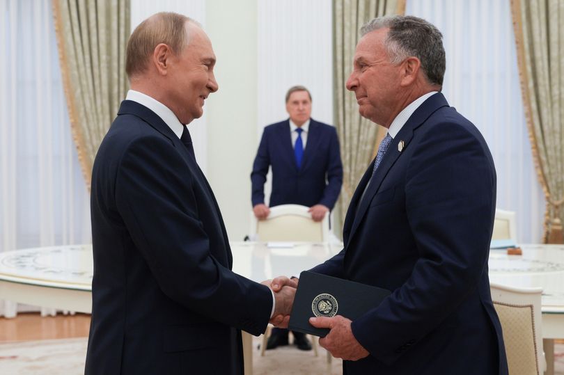 Trump envoy Steve Witkoff says Putin's translator has 'best voice in ...