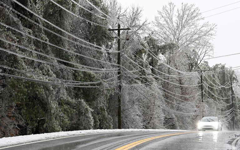 Without power? How to stay warm in Nashville, Middle TN amid winter storm