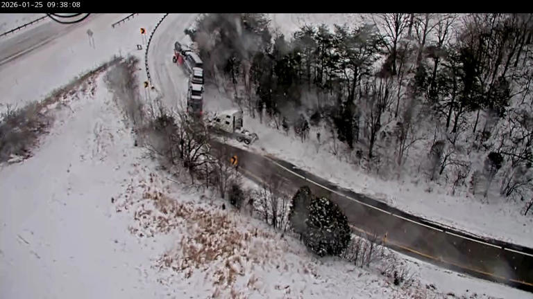 Ramp from I-64 west to I-265 south closed after crash