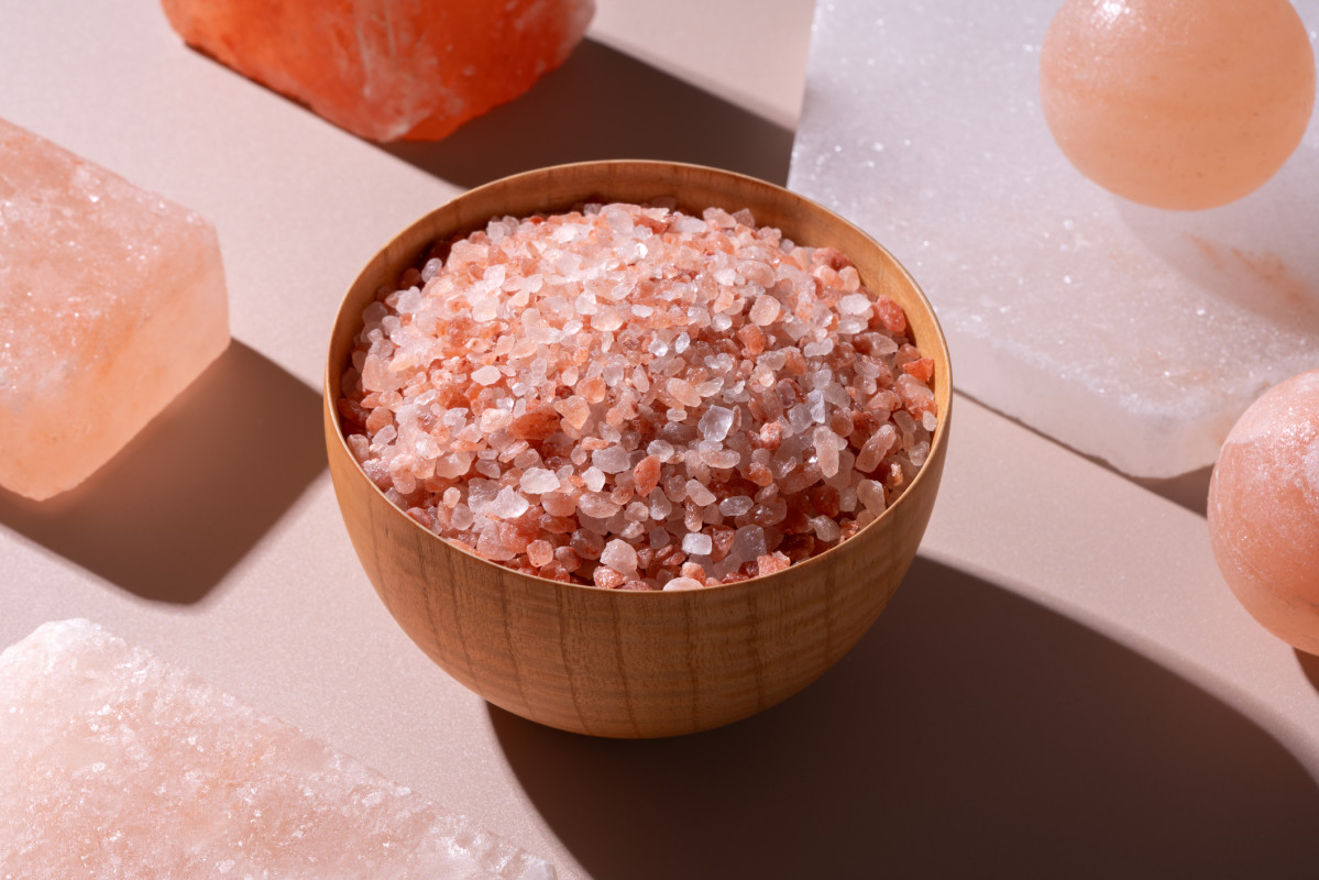 What to know about the 'pink salt trick,' the new weight loss method ...
