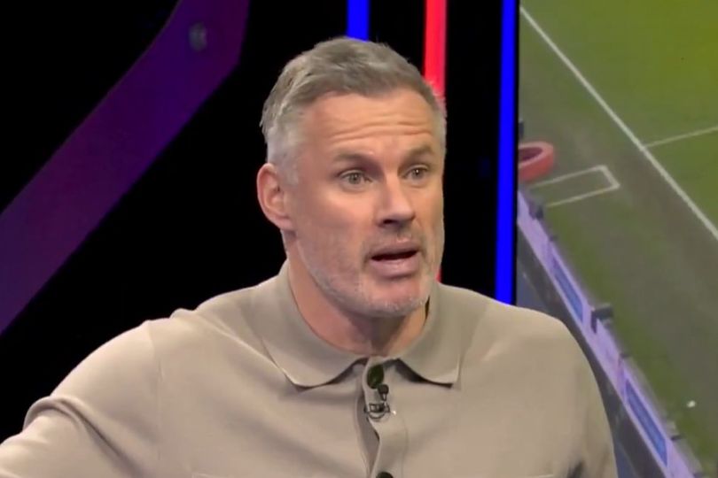 Jamie Carragher quedó desconcertado por la polémica arbitral: «¿Qué se supone que debe hacer?»