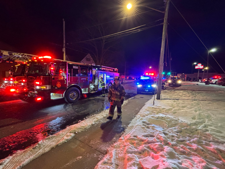 Springfield crews battle St. James Avenue apartment fire