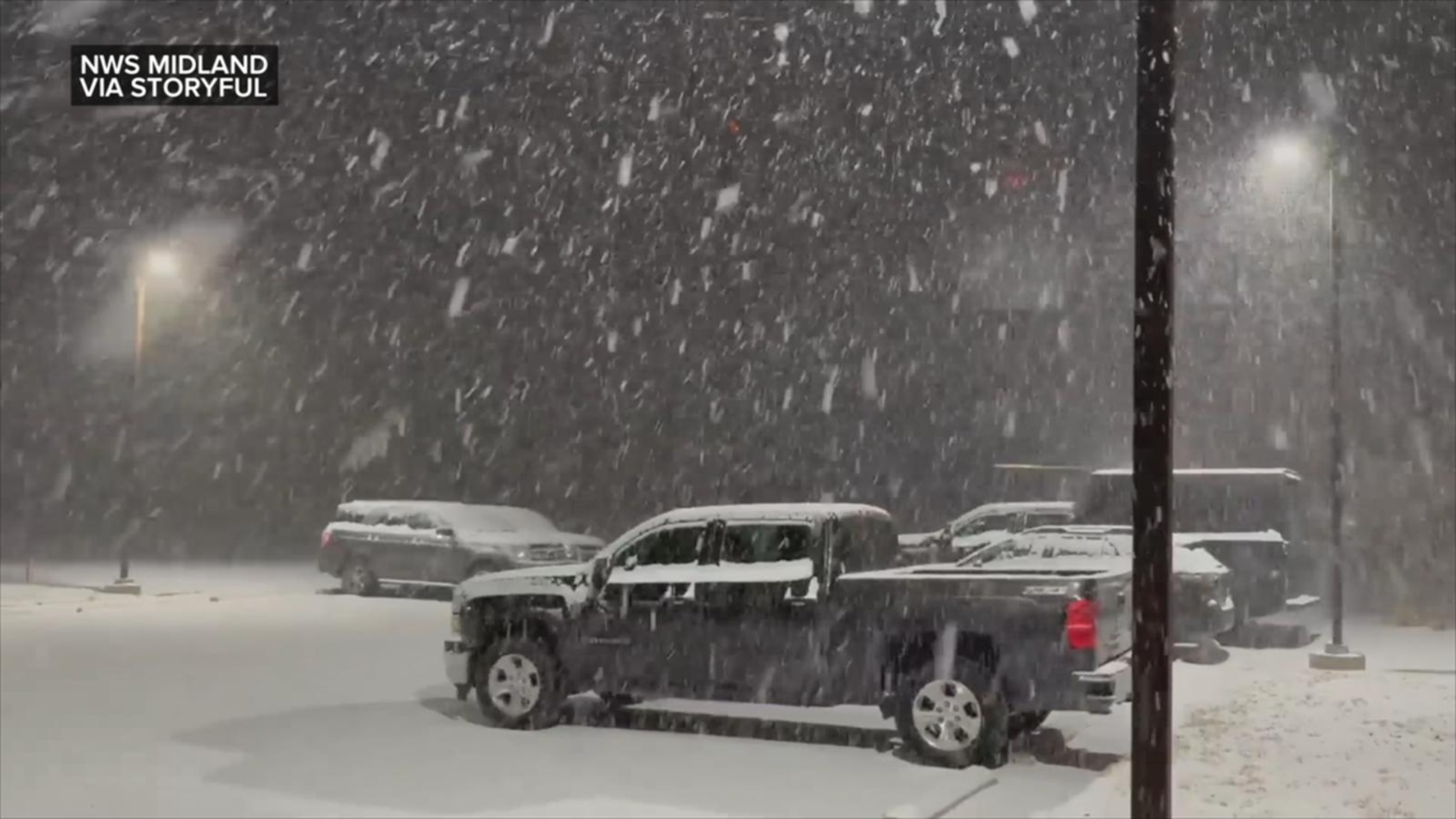 More than 130,000 Texas residents without power<br><br>