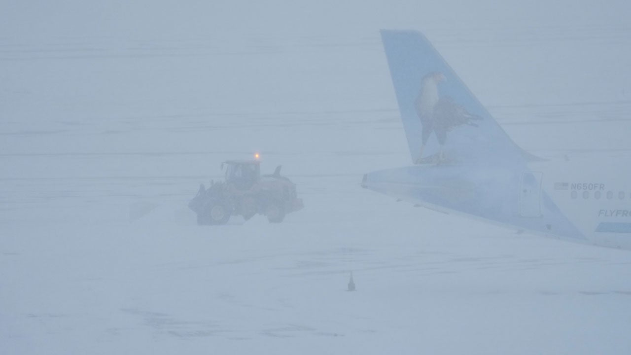 Winter Storm Fern Turns Deadly In Louisiana, Outages For Hundreds Of Thousands Vulnerable To Ice, Snow<br><br>