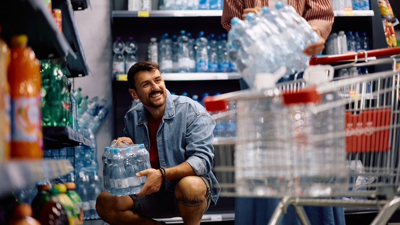 14 things to avoid buying at the grocery store if you want to save money