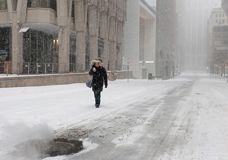 Photos: Scenes from the biggest snowstorm to hit Massachusetts in years