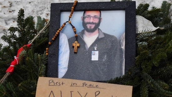Who was Terrance Lee Randolph? Alex Pretti honors fallen veteran in ...