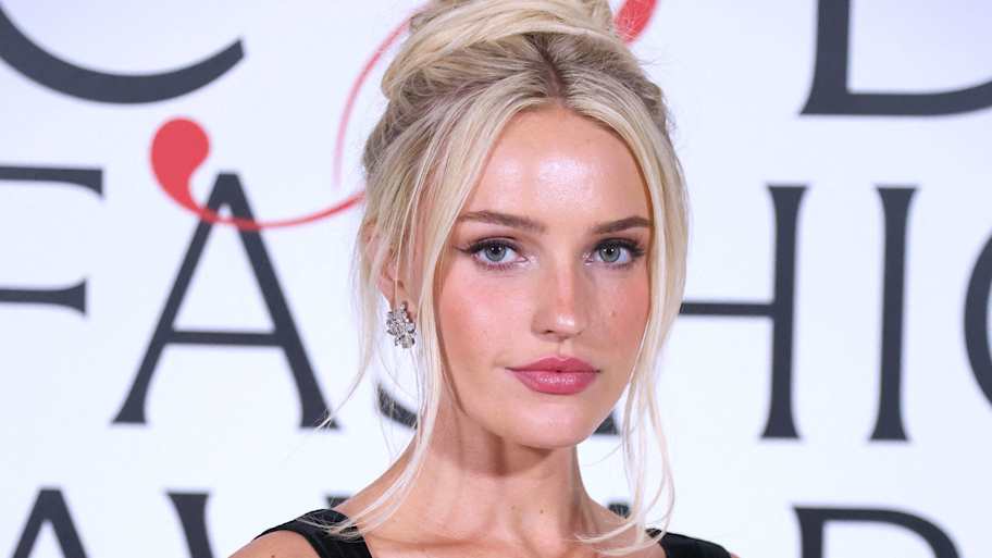 Taylor Fritz's gf Morgan Riddle turns heads in sheer black stunner at ...