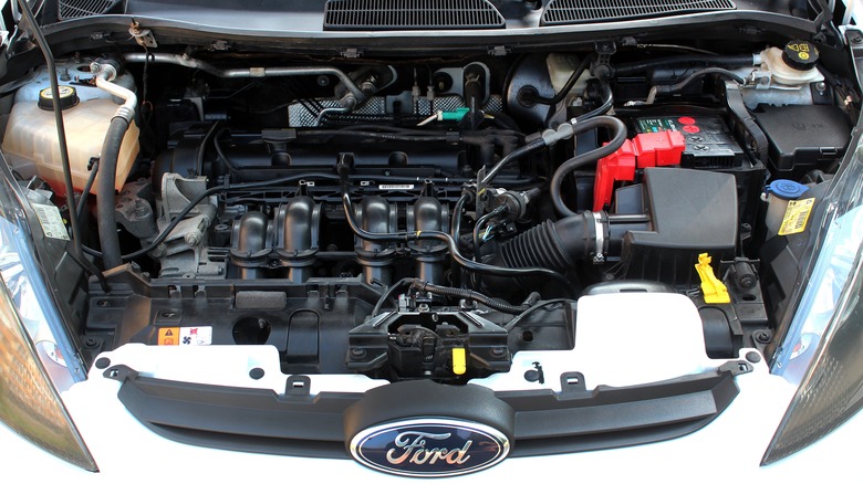 Transverse VS longitudinal engines: What's the difference, and which is ...